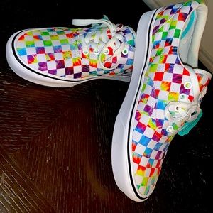 White/tie dye comfycush era checkerboard van